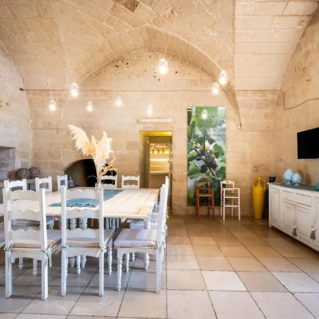 Relais Masseria Capasa * مارتانو